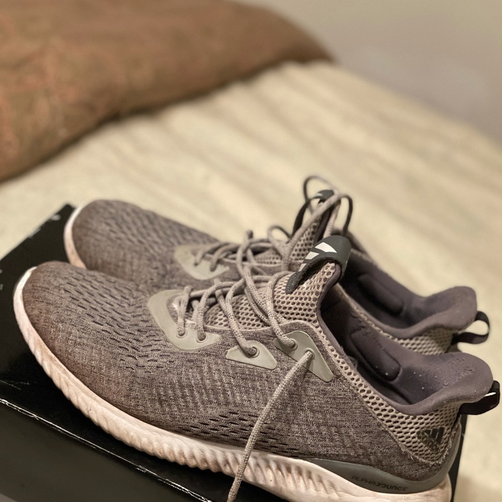 Adidas Alphabounce